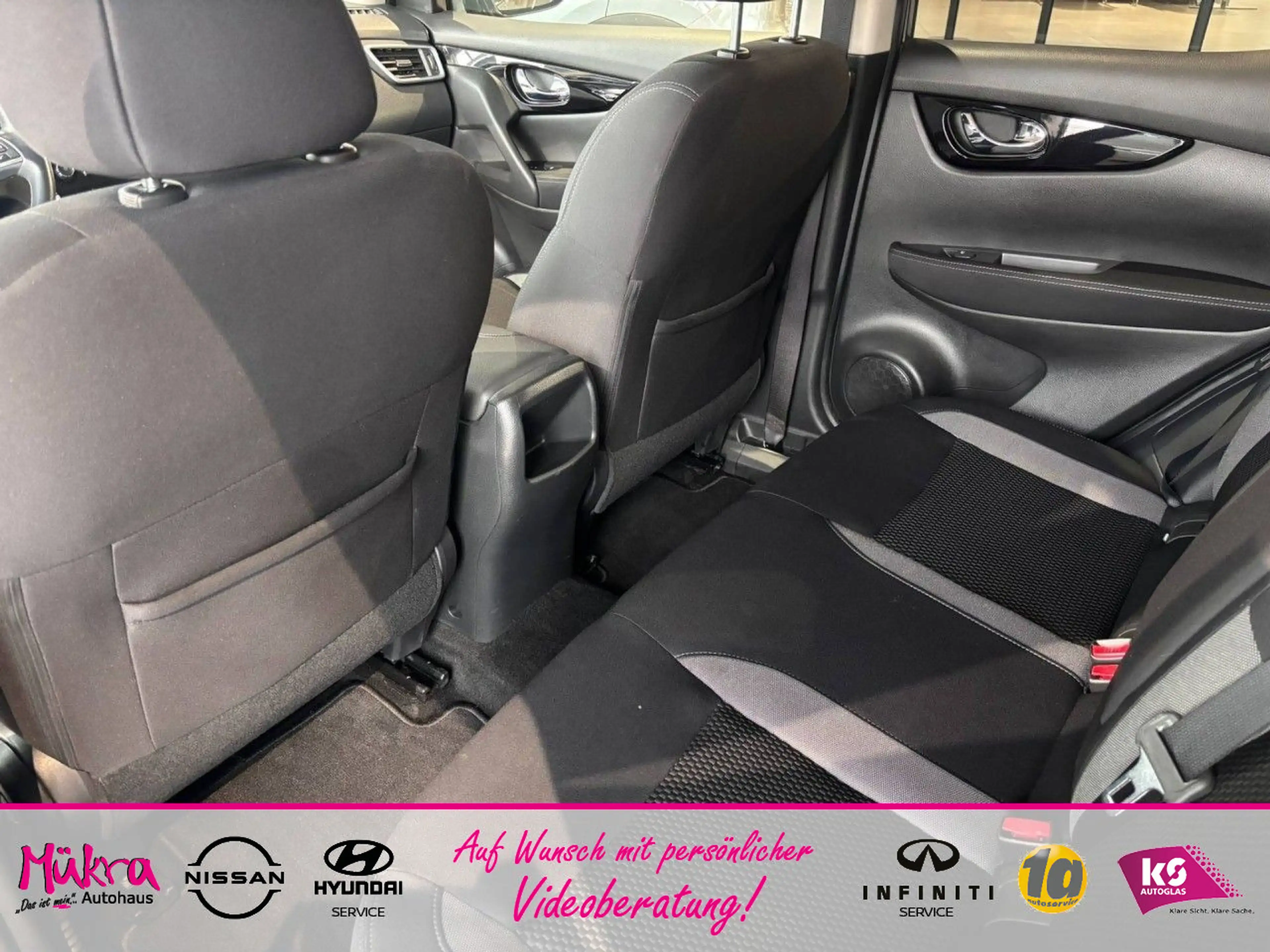 Nissan Qashqai QASHQAI Shiro 1.3 DIG-T 140 PS 6MT Navigation RF — photo 9