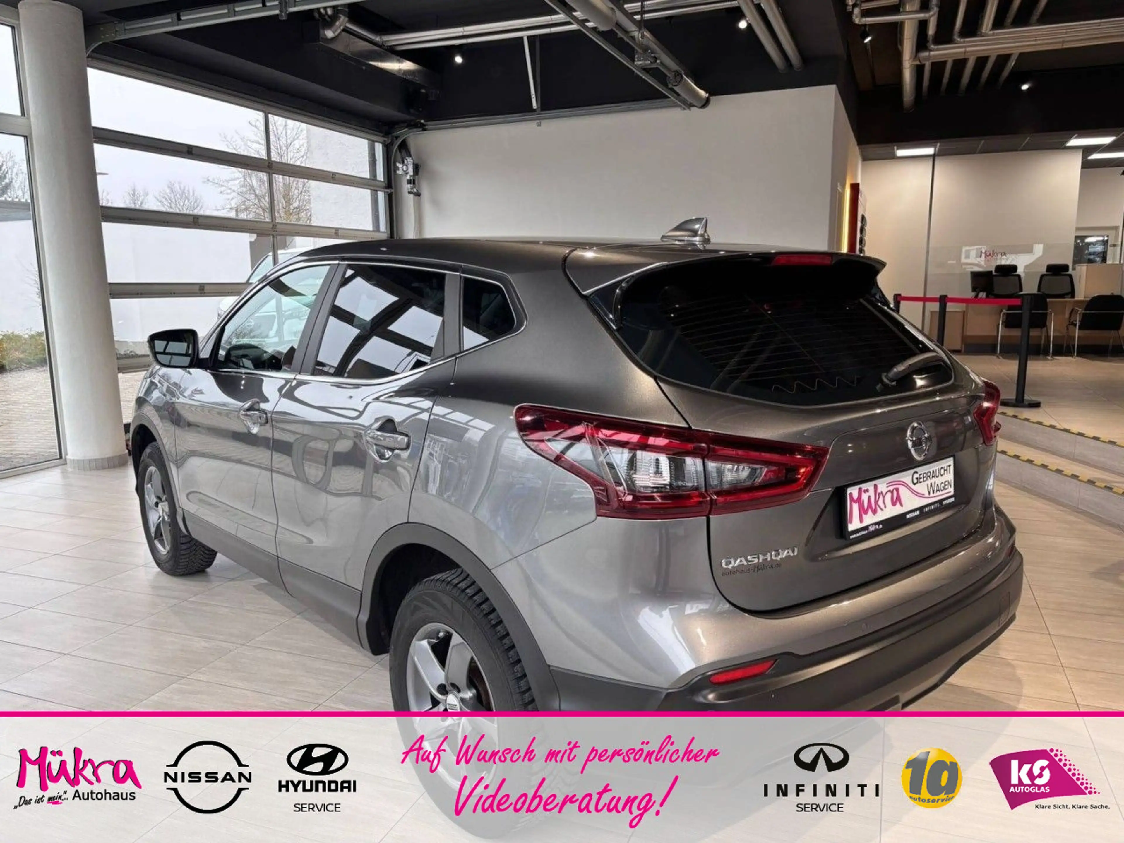 Nissan Qashqai QASHQAI Shiro 1.3 DIG-T 140 PS 6MT Navigation RF — photo 4
