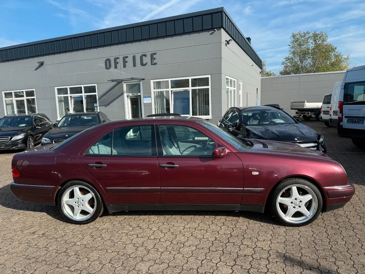 Mercedes-Benz E 200 ELEGANCE, Klima, foto 4