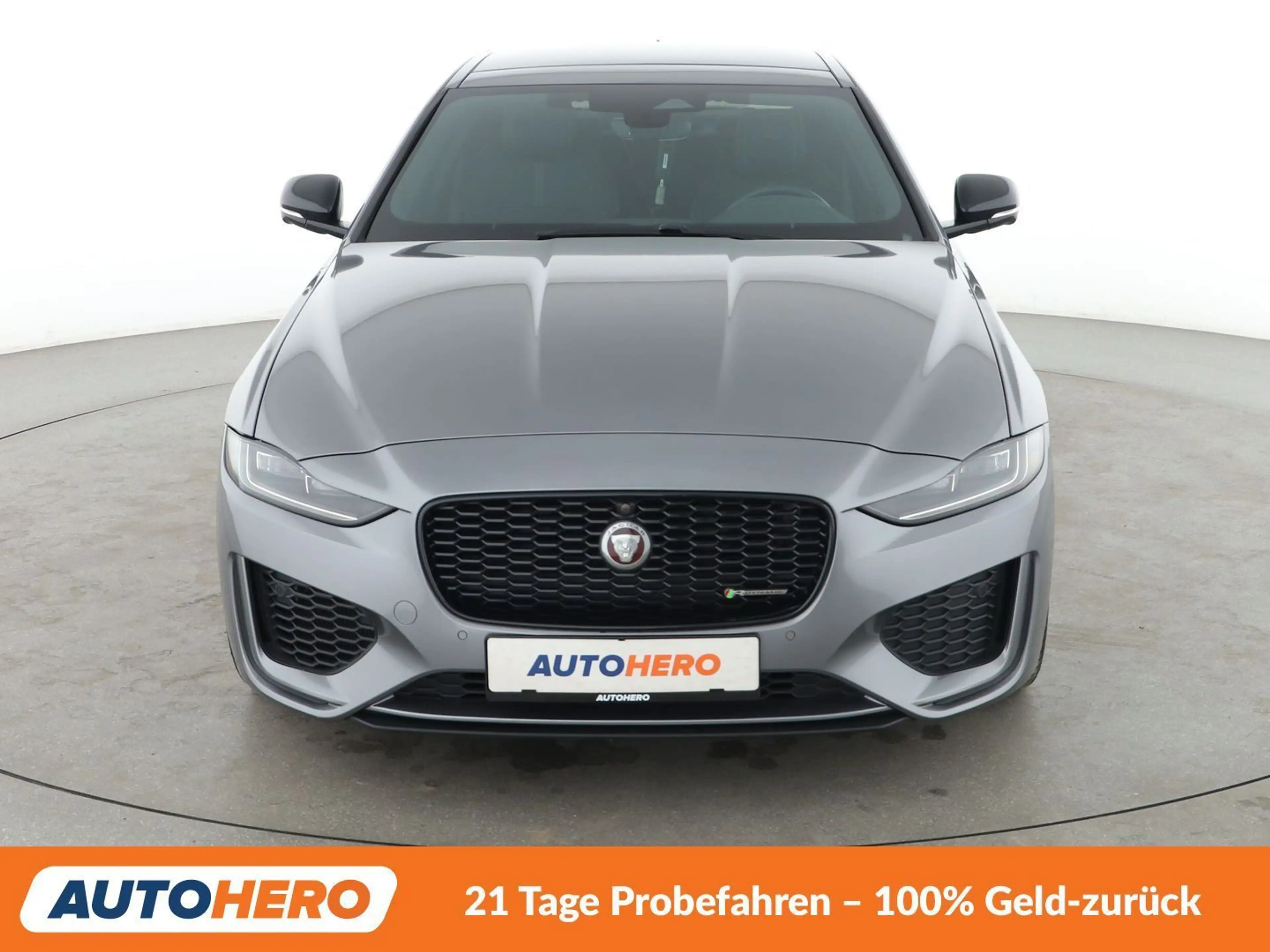 Jaguar XE 25t R-Dynamic Black Aut.*LED*TEMPO*360*MERIDIAN*SH — photo 9