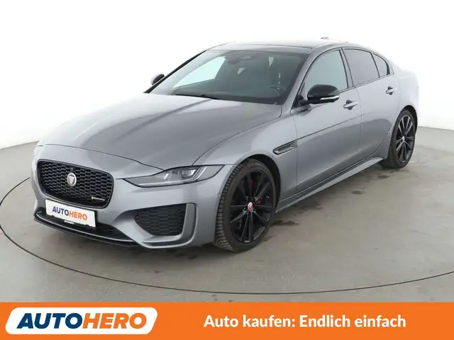 Jaguar XE 25t R-Dynamic Black Aut.*LED*TEMPO*360*MERIDIAN*SH