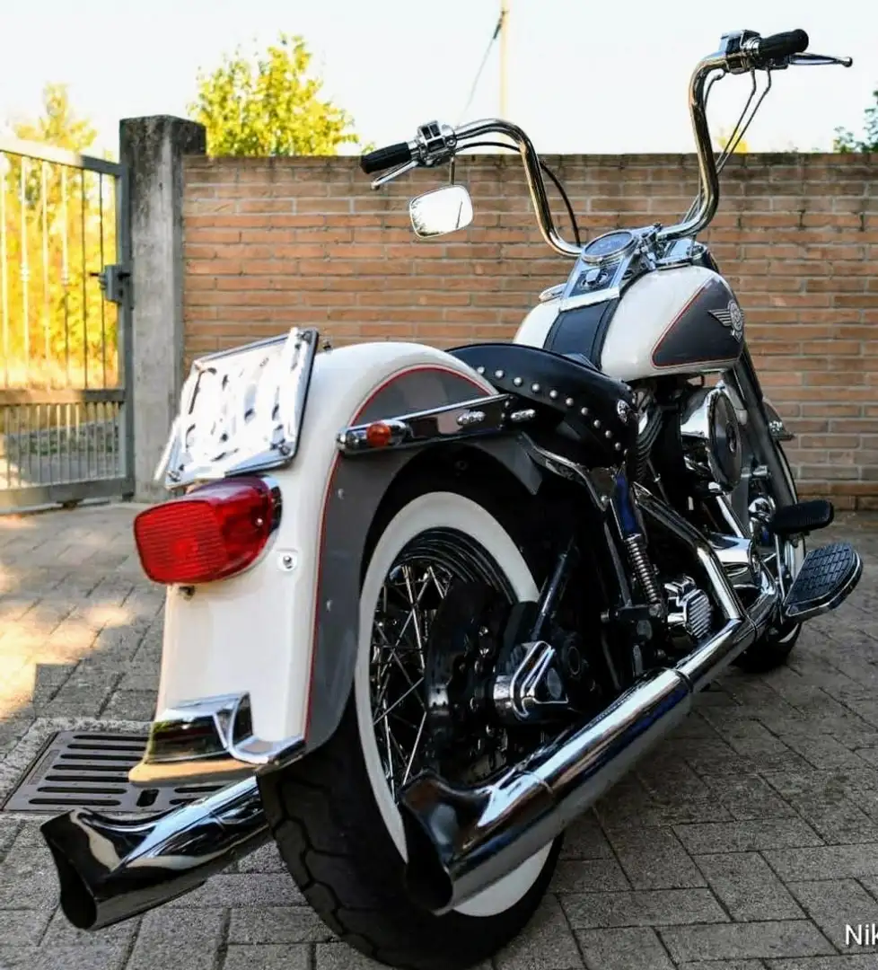 Harley-Davidson Heritage Softail Nostalgia Bianco - 1