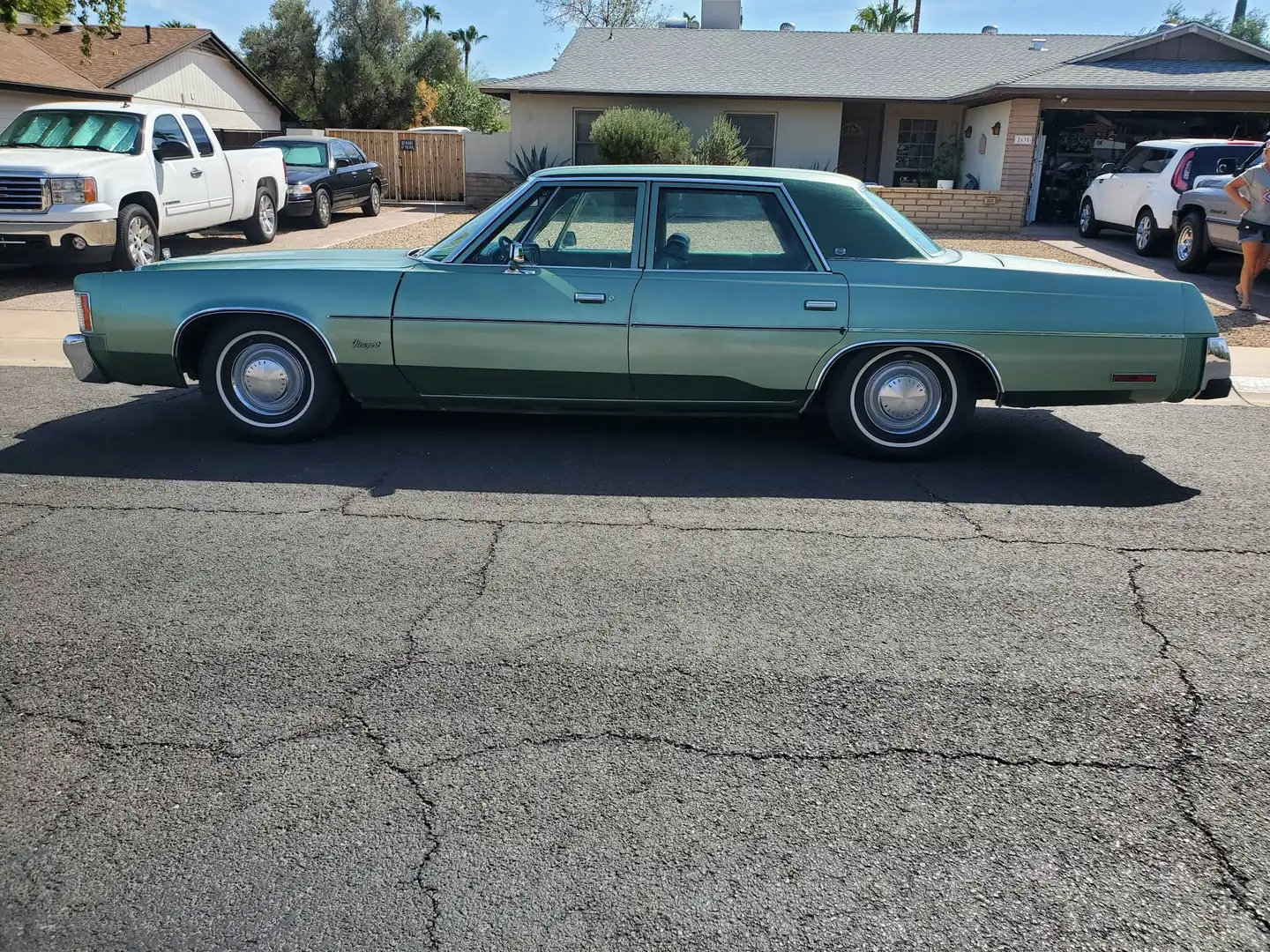 Chrysler New Yorker Newport Grün - 2