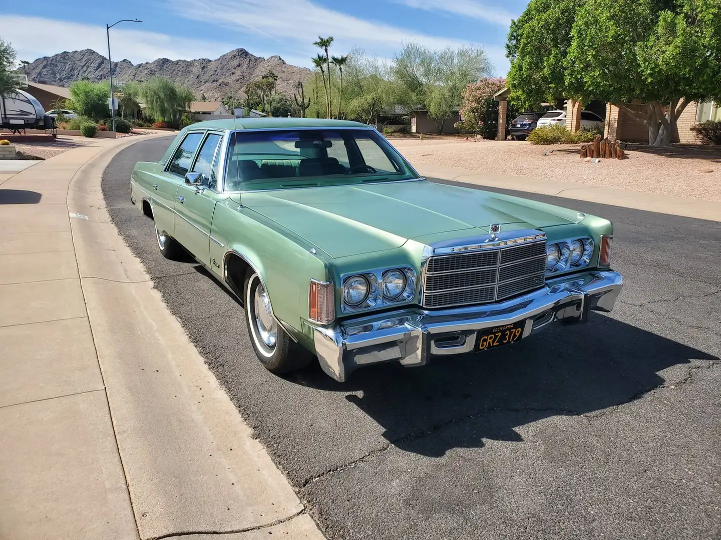 Chrysler New Yorker Newport Grün - 1