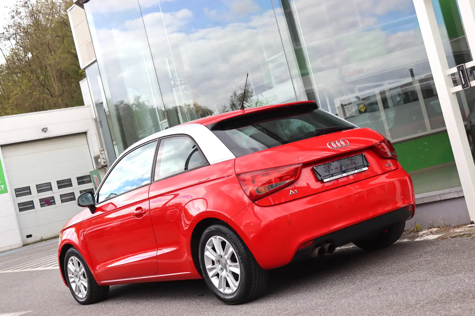 Audi A1 1.4TFSI 122CV BOITE AUTO S-TRONIC BI-COLOR CLIM Rood - 2