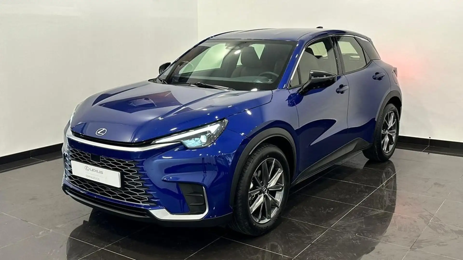 Lexus LBX ELEGANT + Blauw - 1