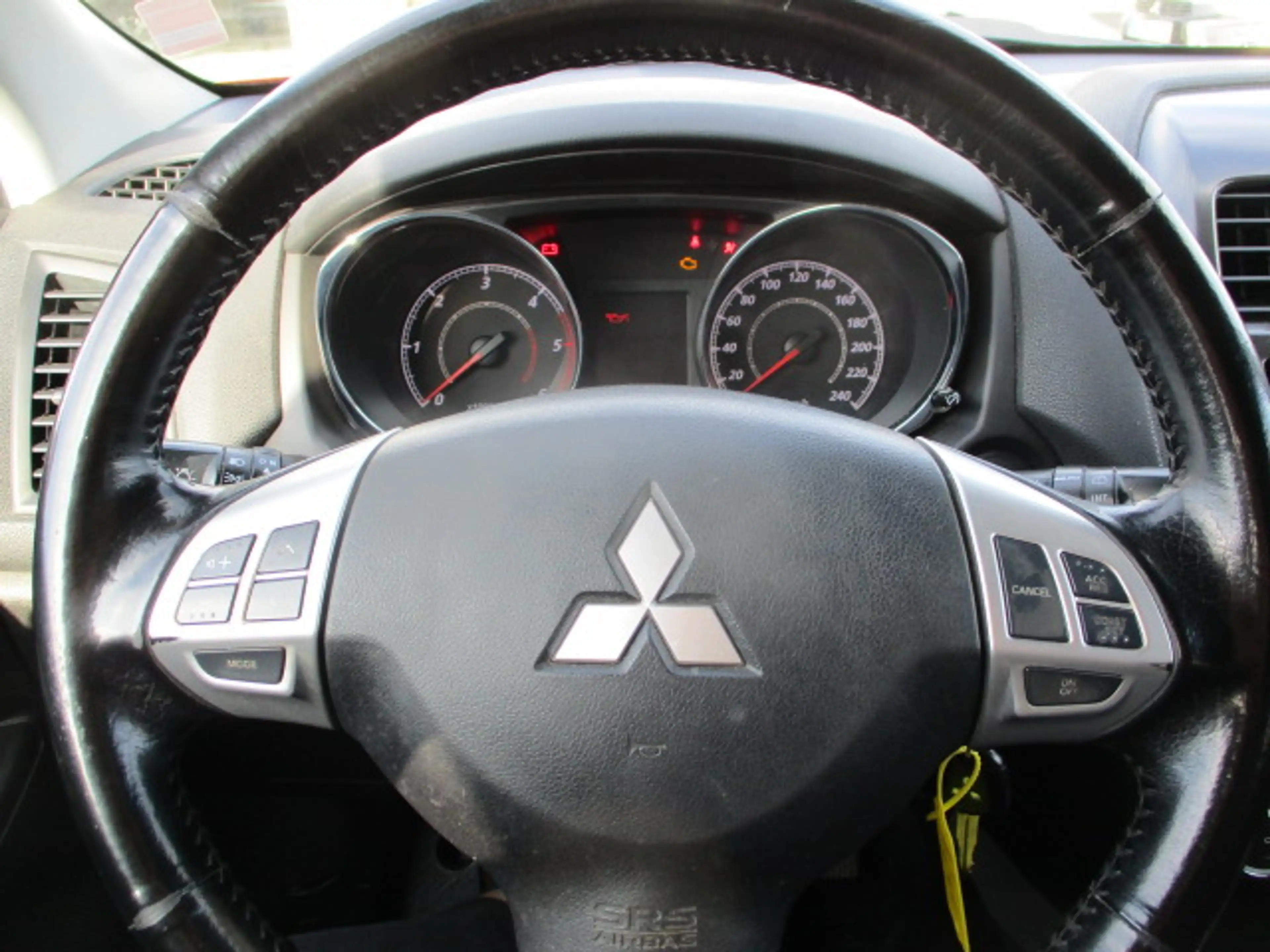 Mitsubishi ASX ASX Diesel 1.8 DI-D 2WD 35 Jahre — photo 11