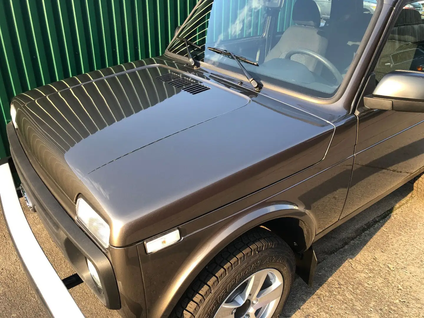 Lada Niva NIVA LEGEND "NORMA" ROSTSCHUTZ! AHK! GARANTIE! Braun - 1