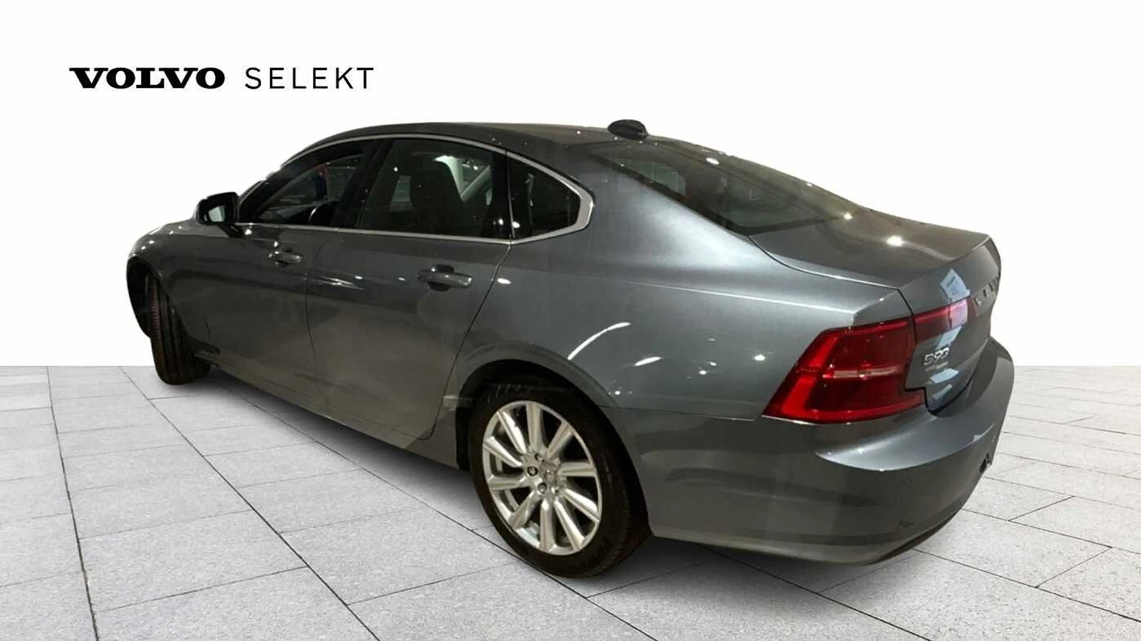 Volvo S90 Momentum D3 — photo 2