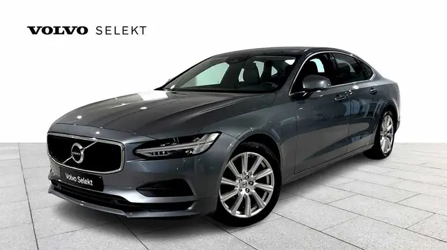 Volvo S90 Momentum D3