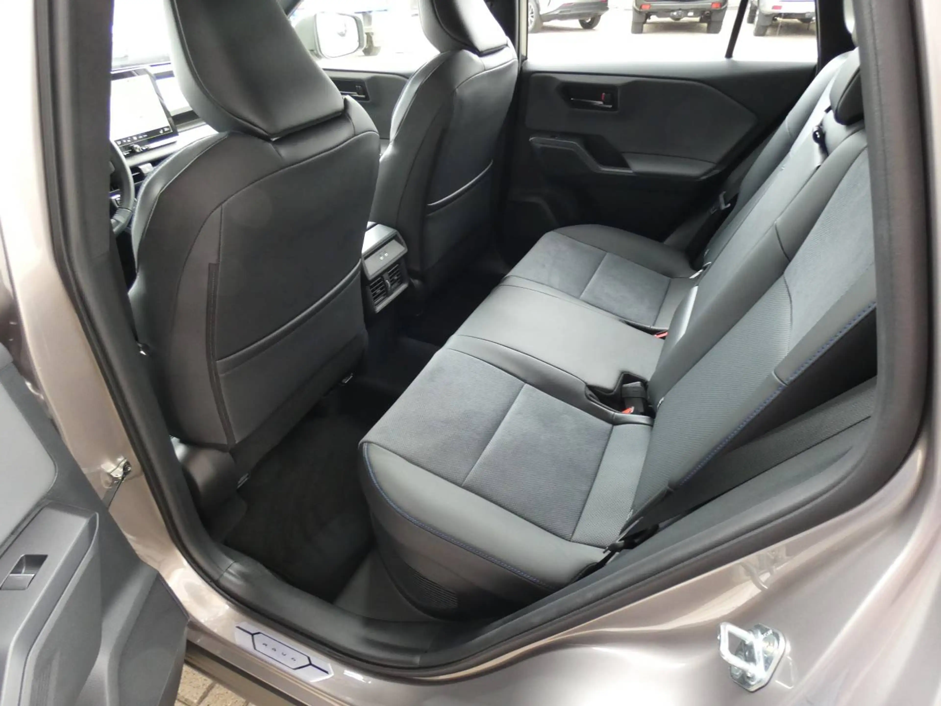 Toyota RAV 4 STOCKDEAL *2WD* STYLE +Elektrische zetels +LEDER/Alcantara +Dodehoek +Zetelmemory — photo 13