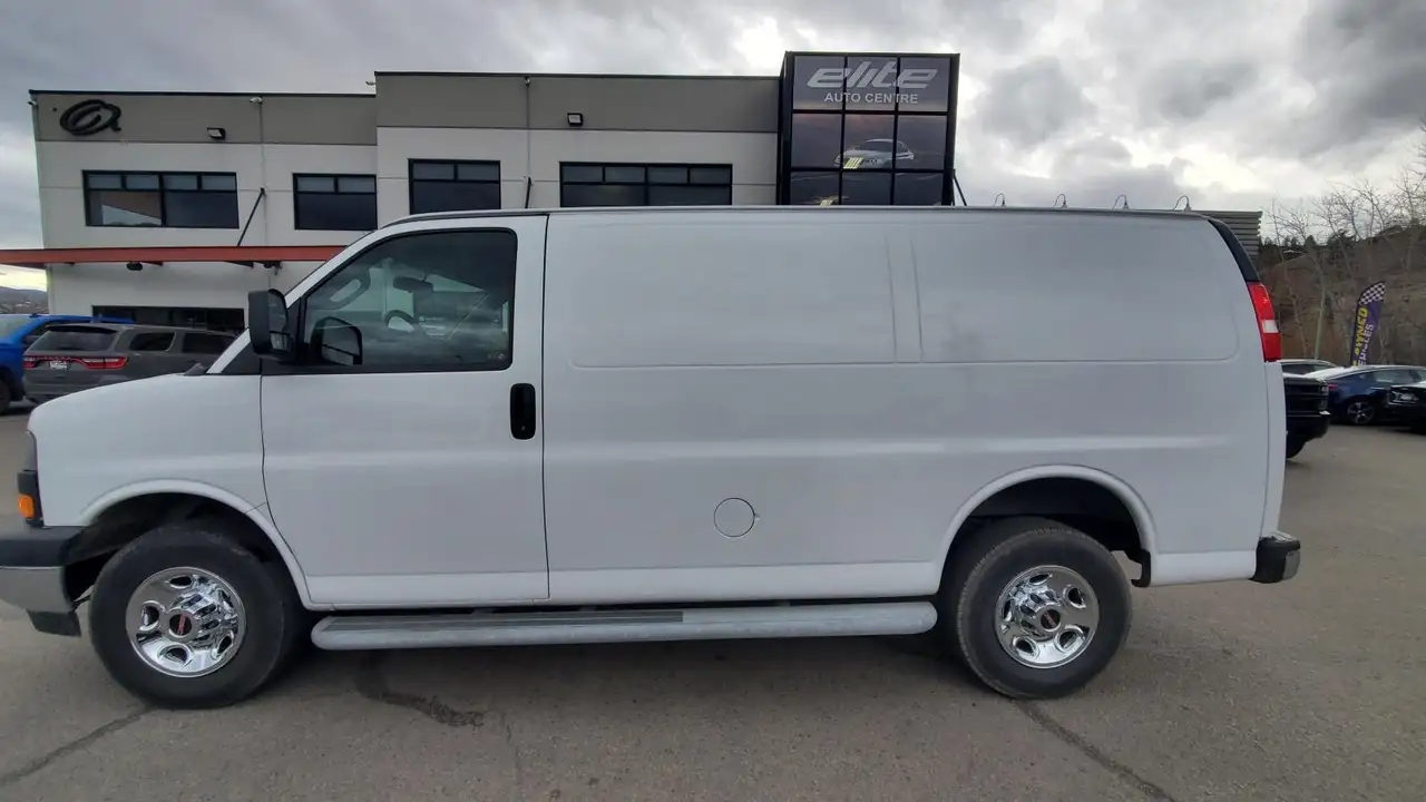 2023 GMC Savana
