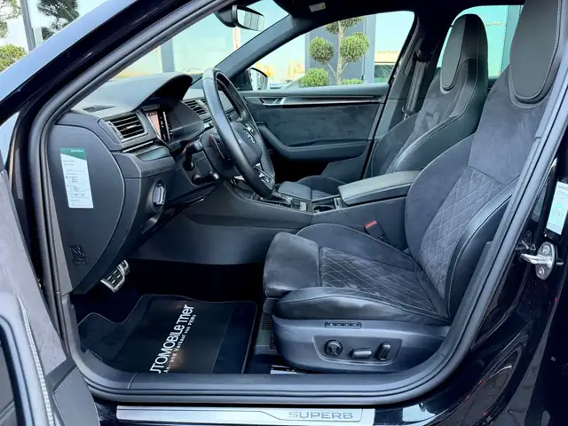 Skoda Superb view 9