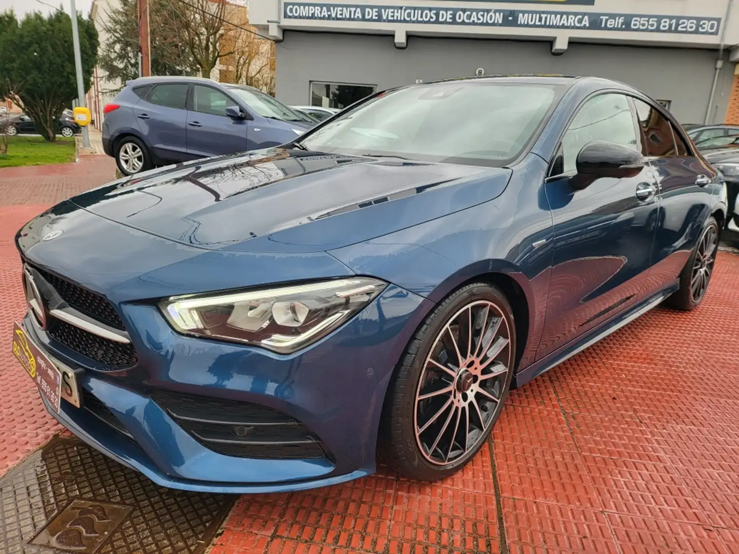 Mercedes-Benz CLA 200 200d Azul - 1