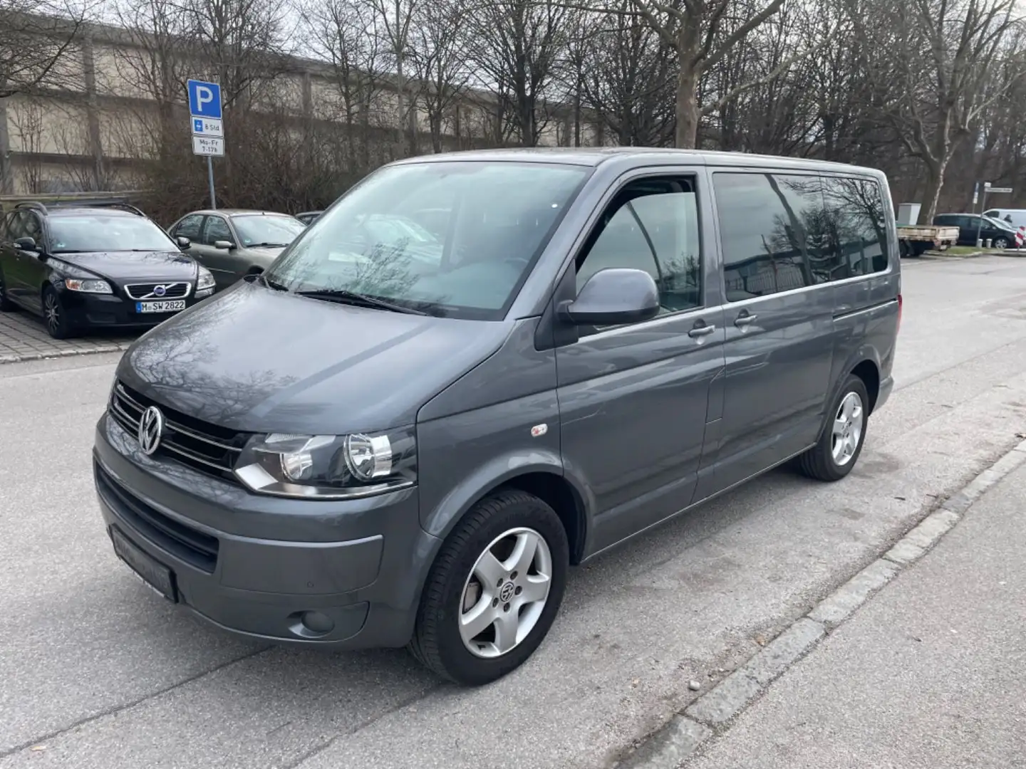 Volkswagen T5 Multivan Comfortline*DSG*Navi*2xSchiebetür* Gris - 1
