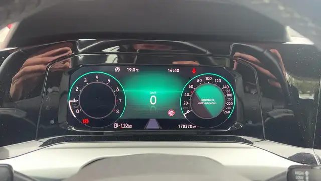 Volkswagen Golf view 7