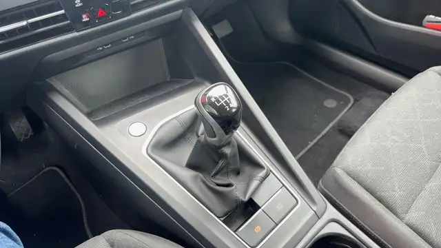Volkswagen Golf view 15