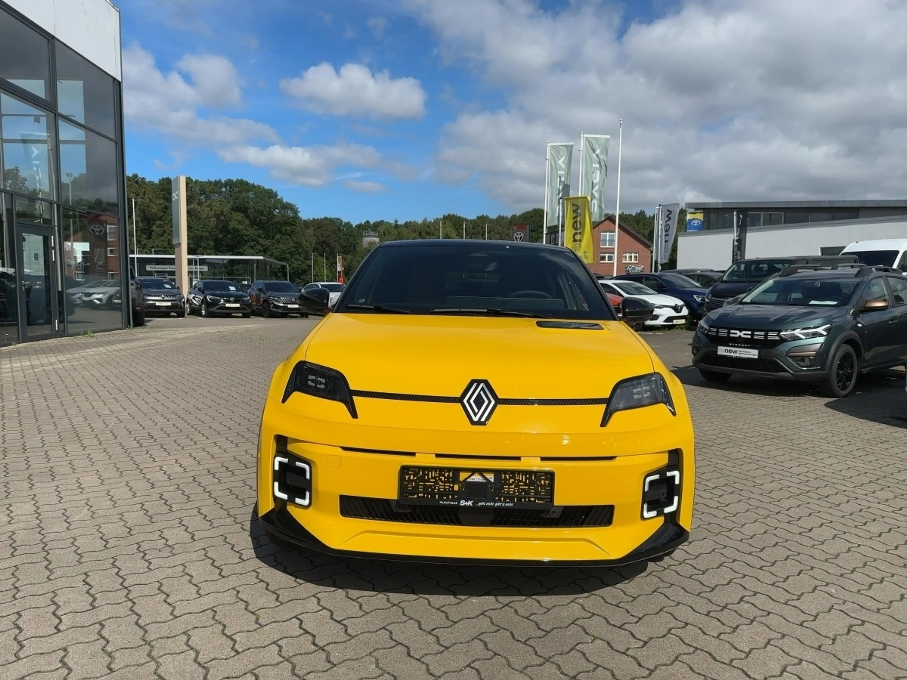 Renault R 5 E-Tech Iconic Five 150 Comfort Range*CCS*SHZ* — photo 6