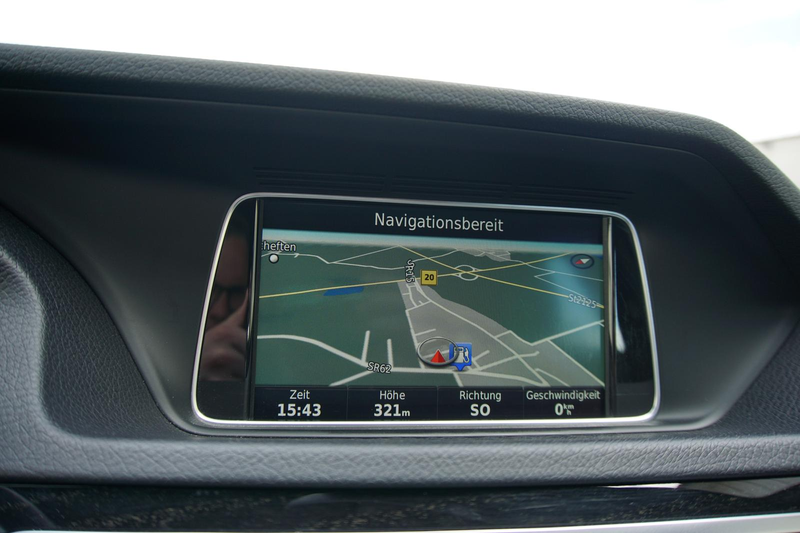 Mercedes-Benz E 220 2.1CDI Automatik Pano Navi LED PDC SHZ 2Hd — photo 9