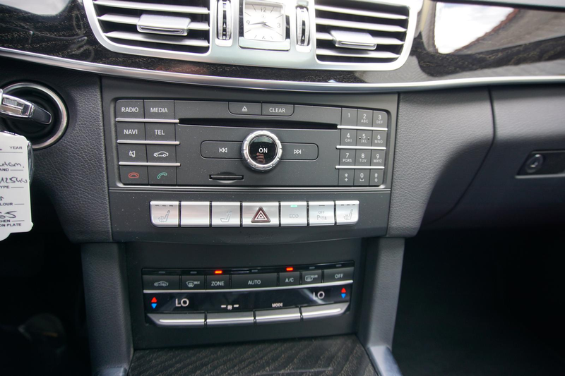 Mercedes-Benz E 220 2.1CDI Automatik Pano Navi LED PDC SHZ 2Hd — photo 10