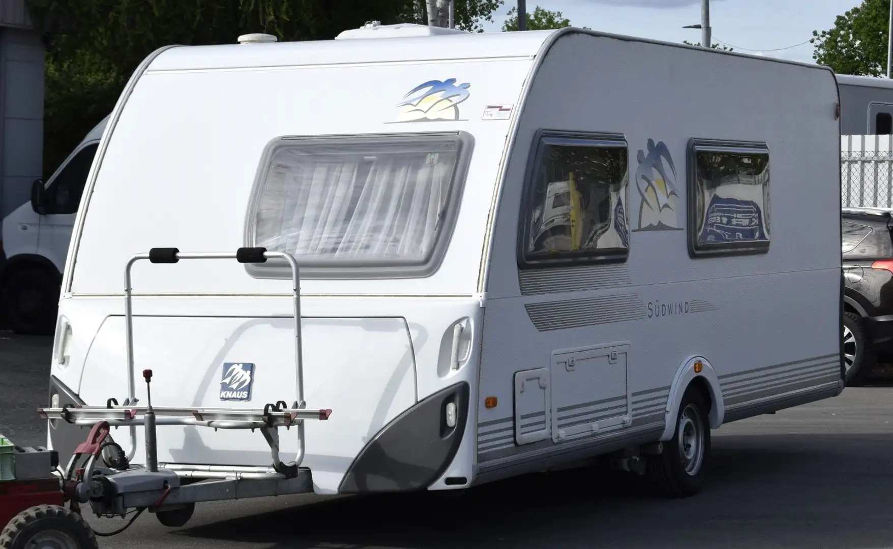Knaus Südwind 500 FDK mit Mover und Vorzelt - 2