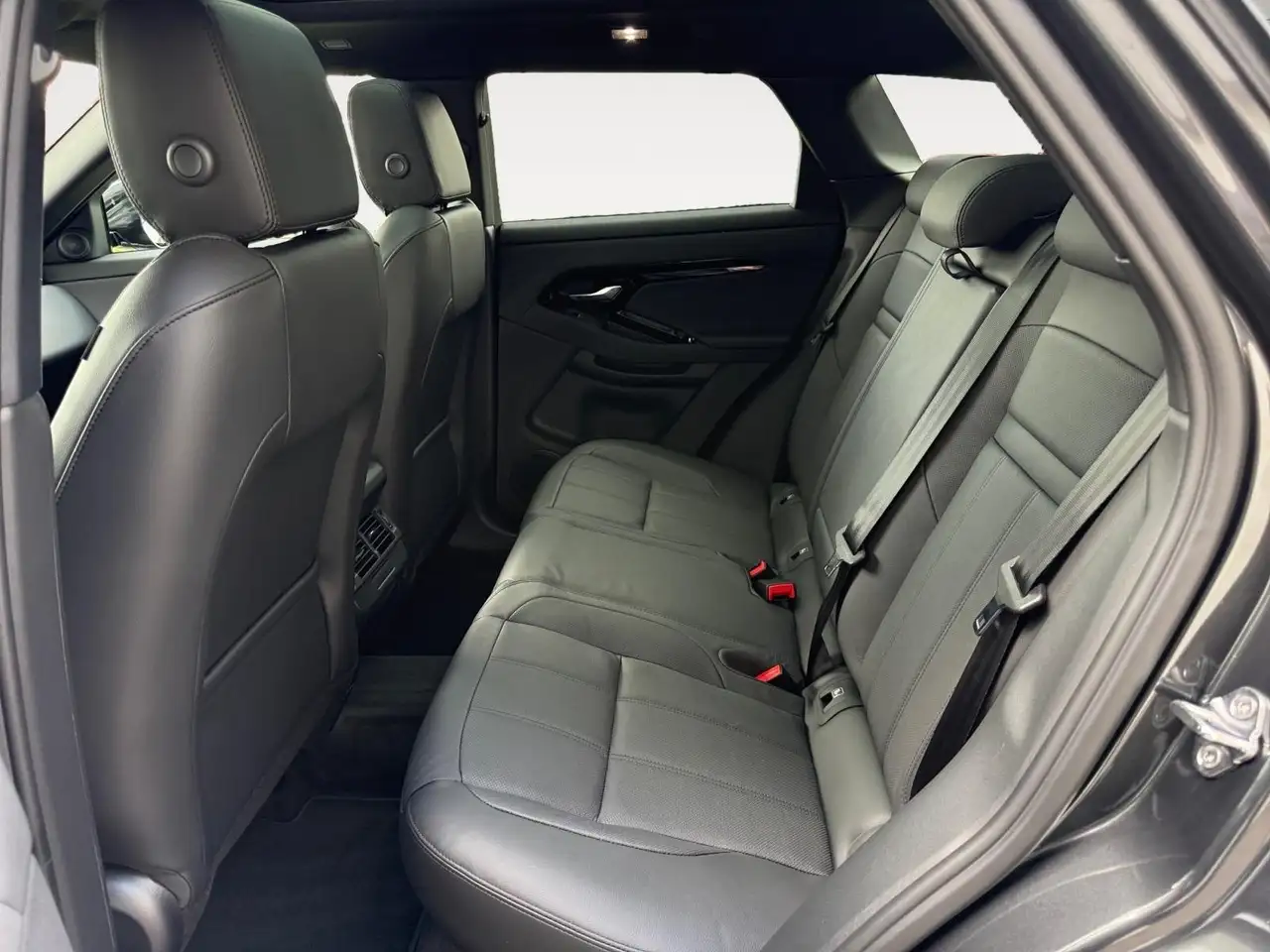 Land Rover Range Rover Evoque 2026 — фото 10