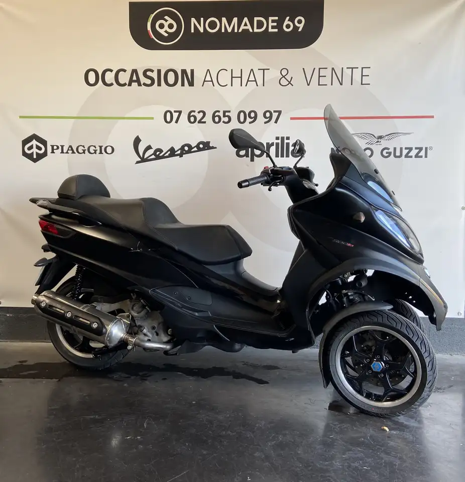 Piaggio MP3 500