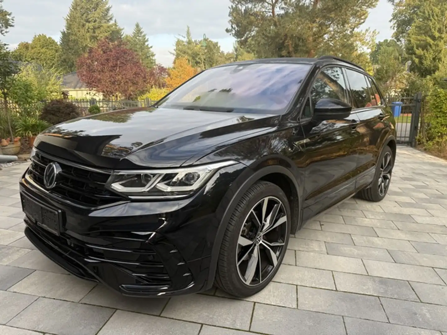 Volkswagen Tiguan R-Line Black MATRIX ACC CAM  20 Z HARMAN Schwarz - 1