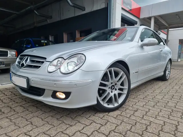 Mercedes-Benz CLK 280 Coupe /BI-Xenon/Scheckheft/Leder/8xBerei