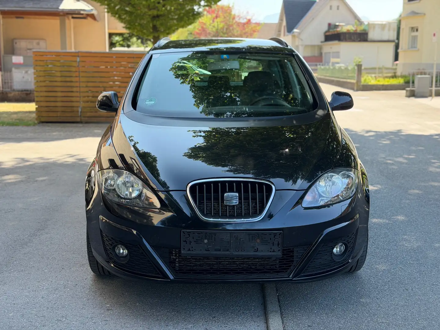 SEAT Altea XL 2.0 TDI Allrad TÜV NEU Schwarz - 2