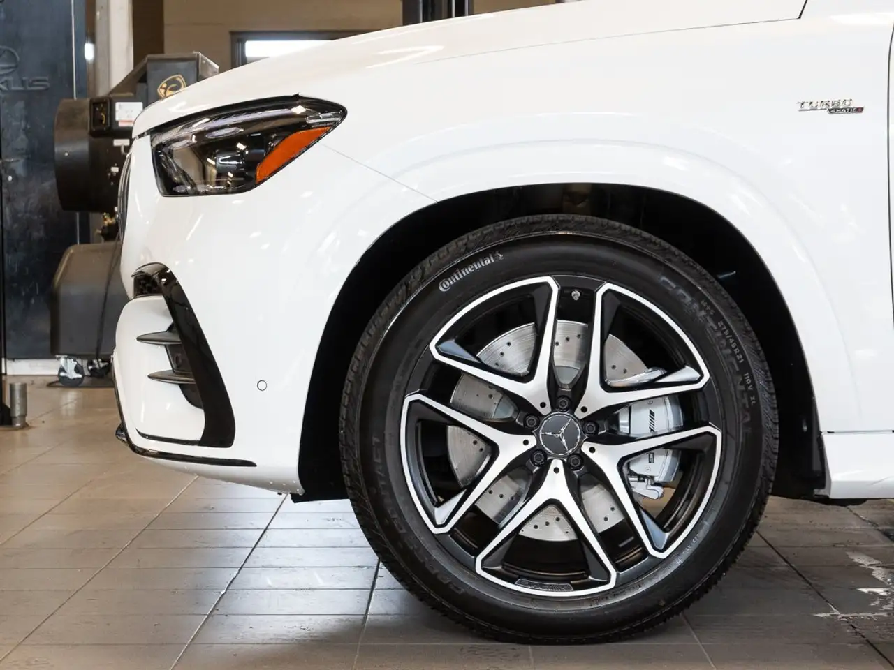Mercedes-Benz GLE снимка Mercedes-Benz GLE
