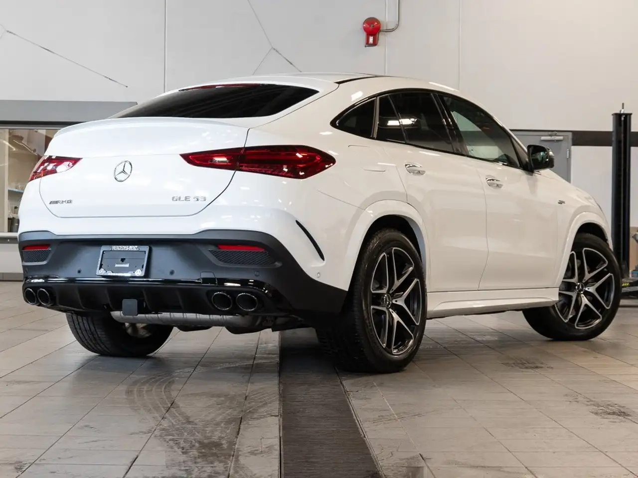 Mercedes-Benz GLE снимка Mercedes-Benz GLE