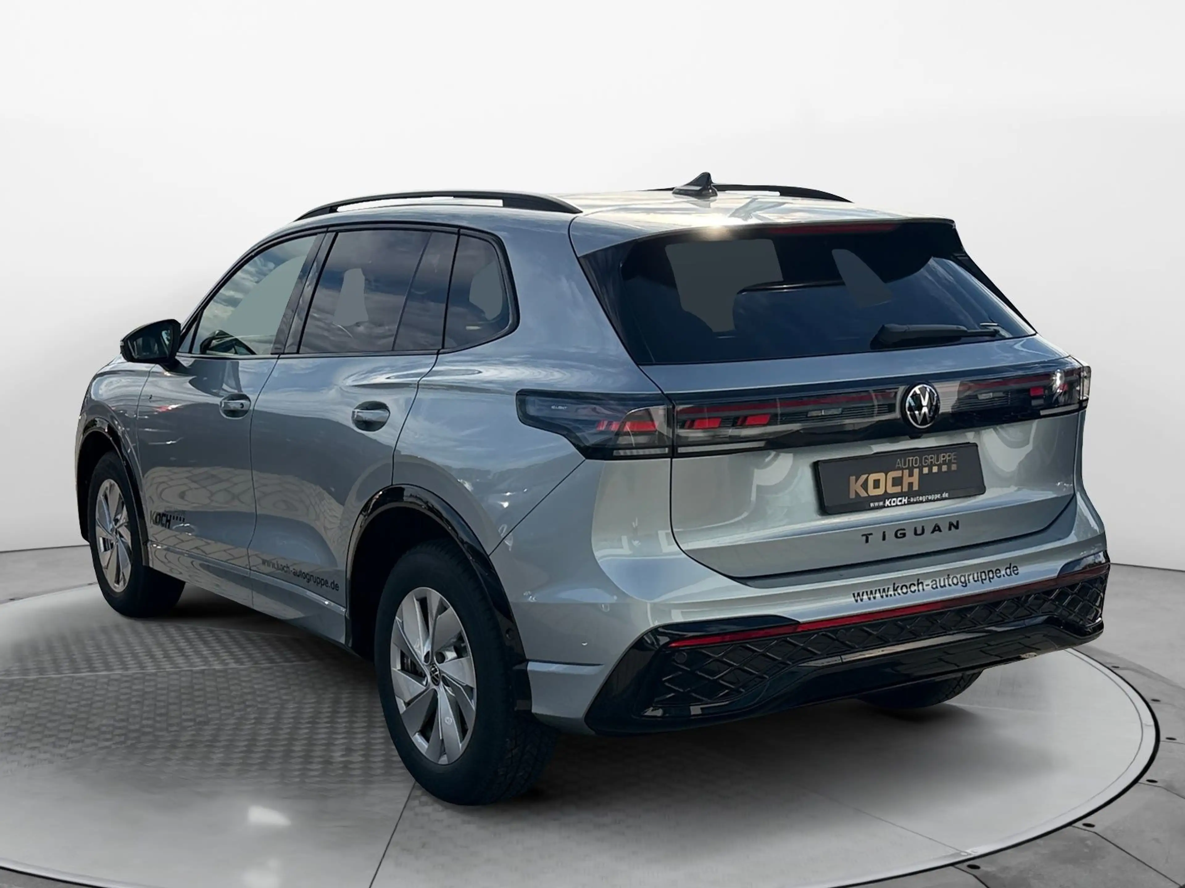 Volkswagen Tiguan 2.0TSI R-Line 4M DSG AHK Leder Navi LED — photo 4