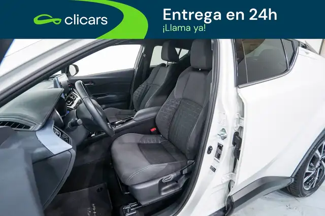 Toyota C-HR view 14