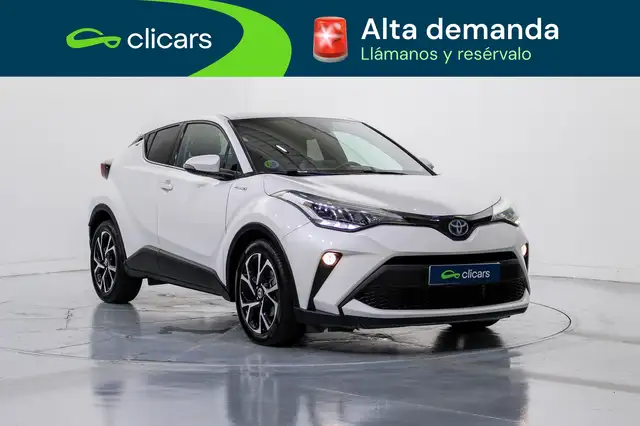 Toyota C-HR view 3