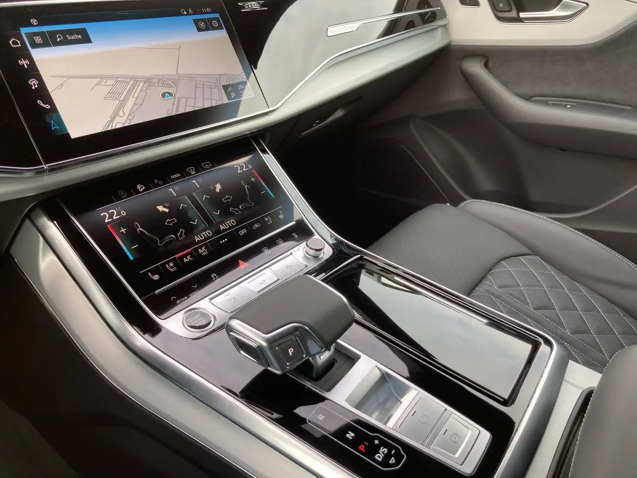 Audi Q8 S-LINE QUATTRO TDI 286PS.MATRIX.PANO.AHK.LUFT.LEDE 13