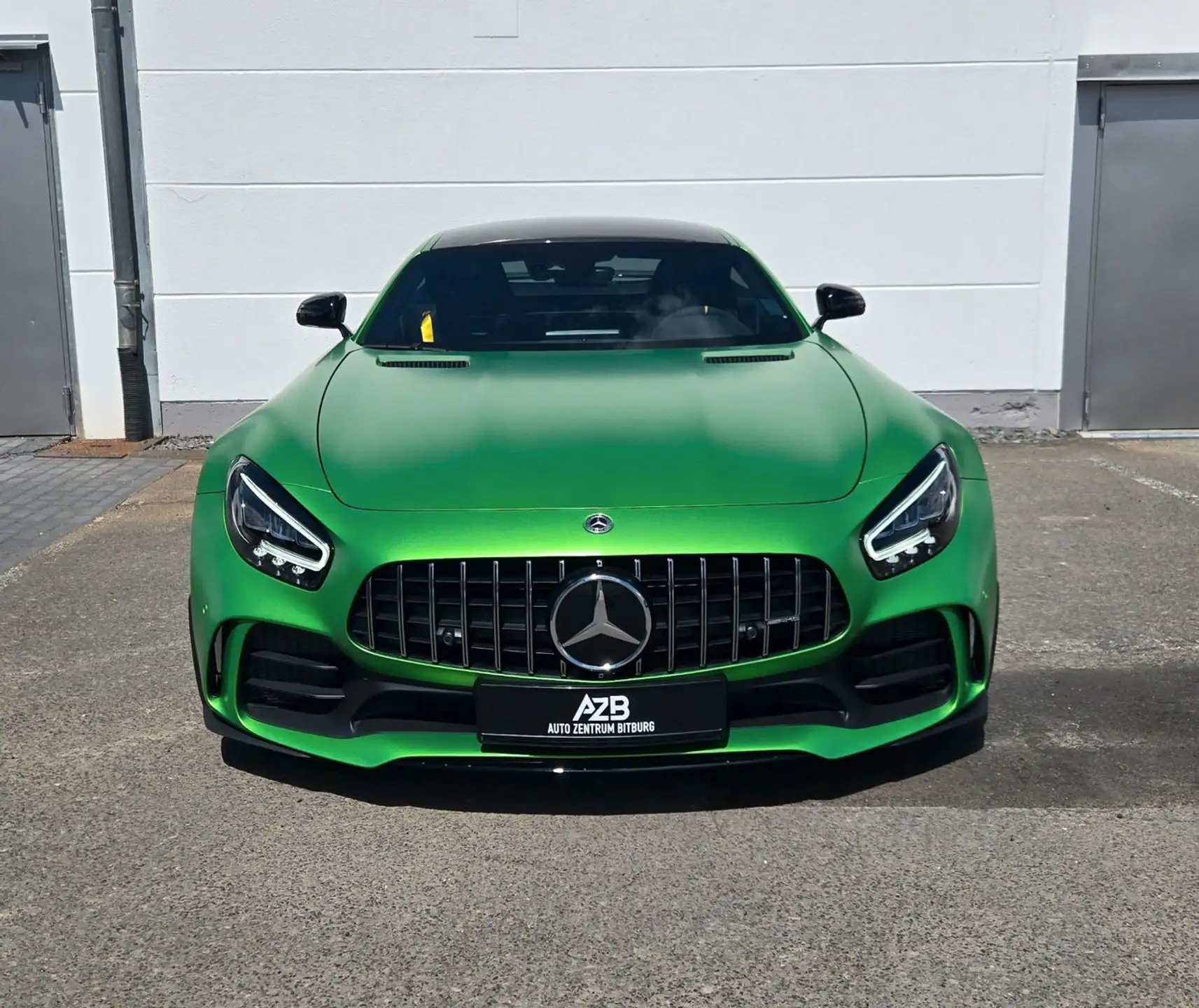벤츠 AMG GT R 2022 초록 사진 2