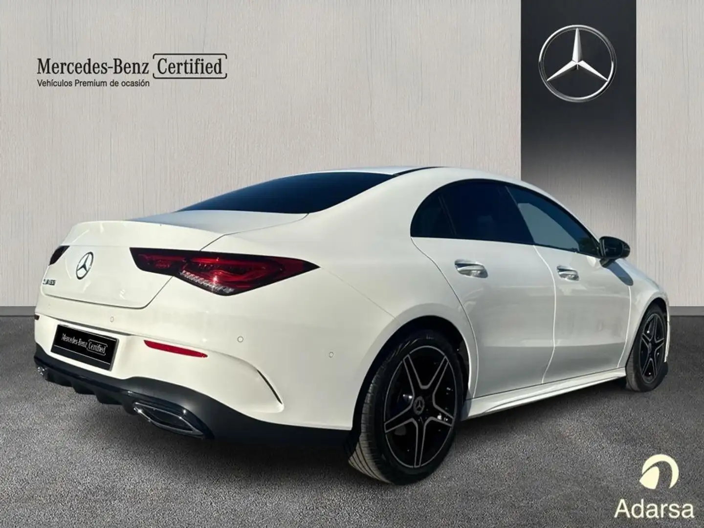 Mercedes-Benz CLA 180 AMG Line - 2
