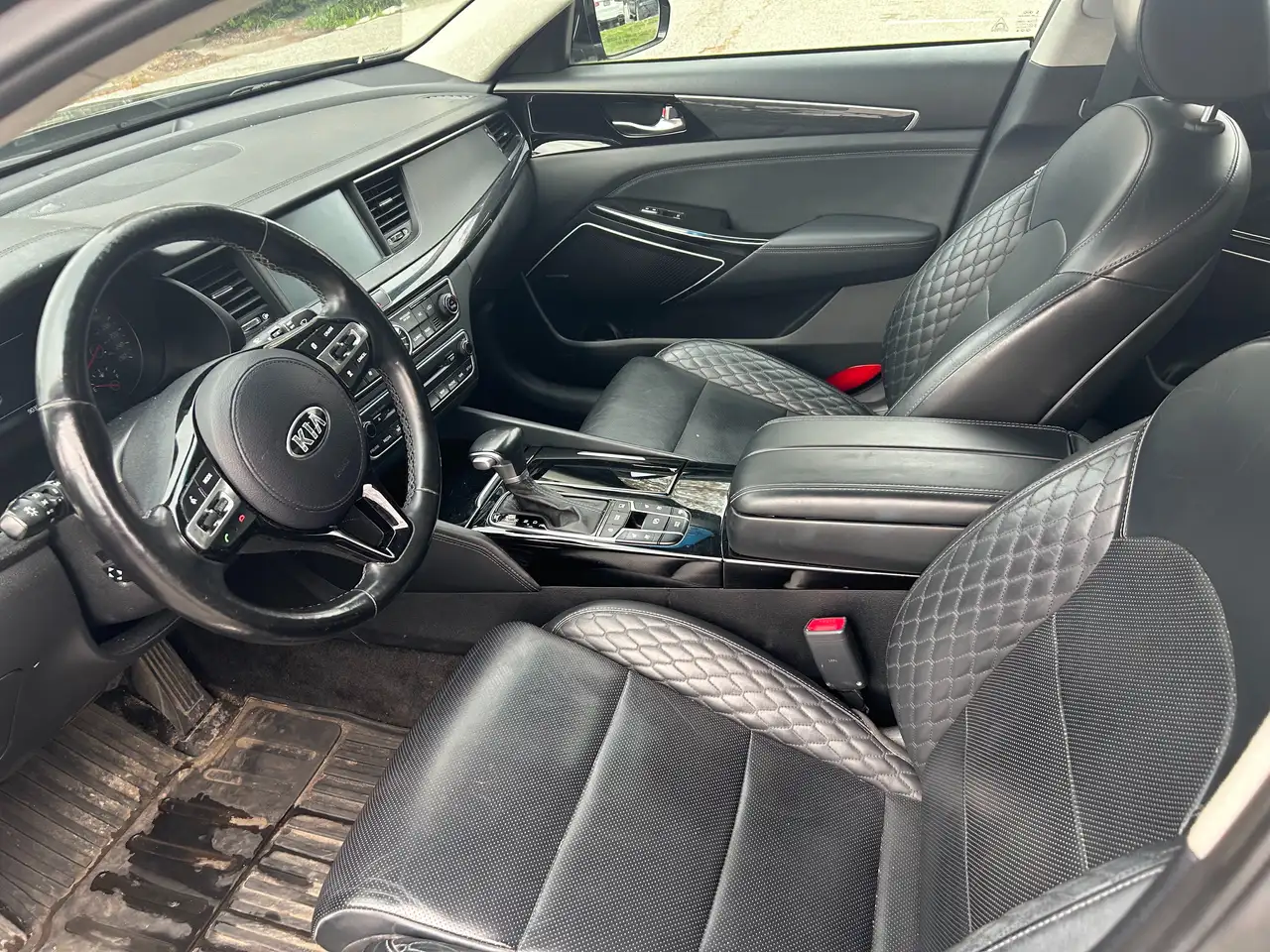 Kia Cadenza снимка Kia Cadenza