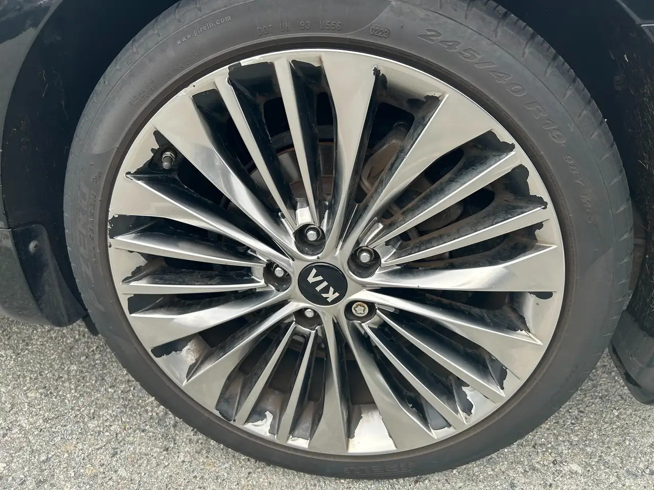Kia Cadenza снимка Kia Cadenza