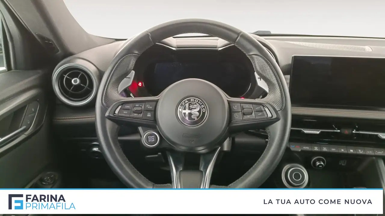 Alfa Romeo Tonale 2024 — фото 12