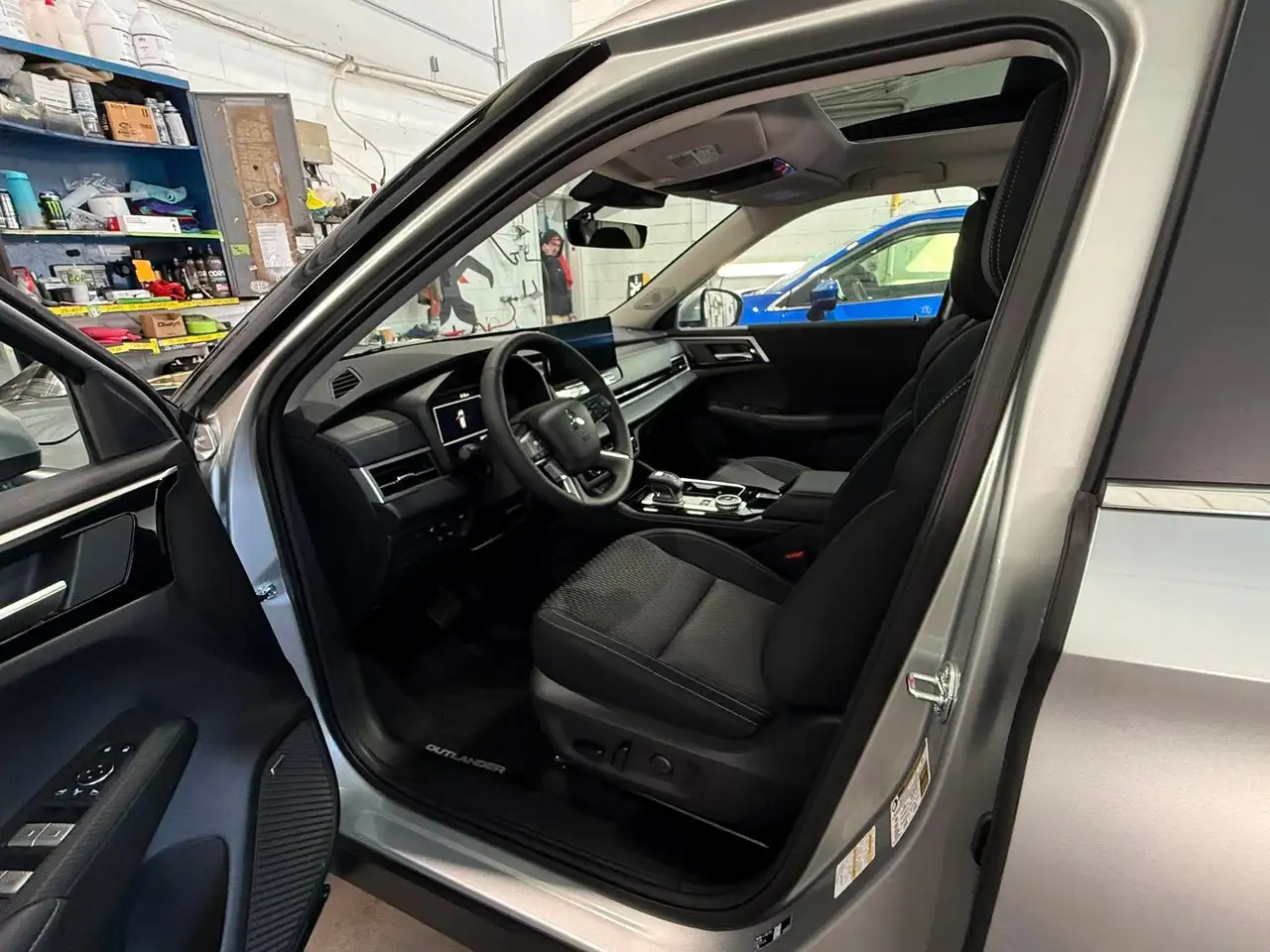Mitsubishi Outlander снимка Mitsubishi Outlander