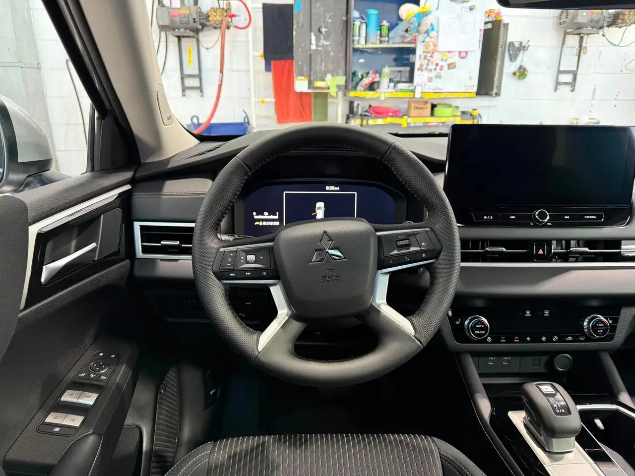 Mitsubishi Outlander снимка Mitsubishi Outlander