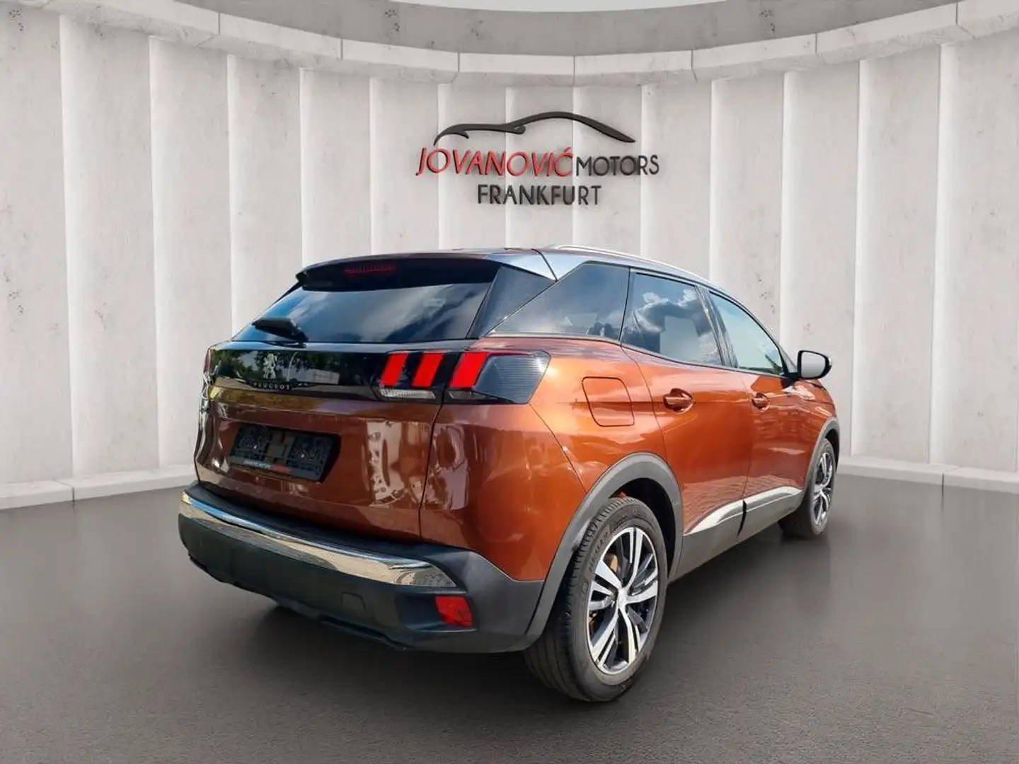 Peugeot 3008 1.2 PureTech Active Petrol*31 Braun - 2