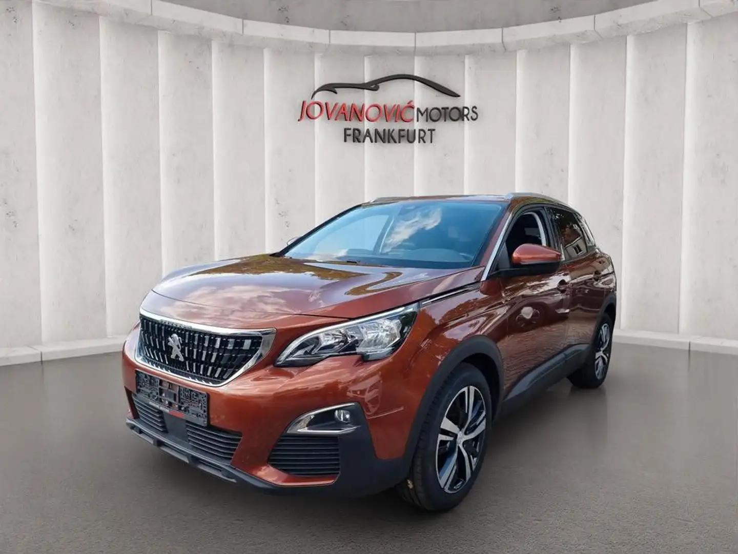 Peugeot 3008 1.2 PureTech Active Petrol*31 Braun - 1
