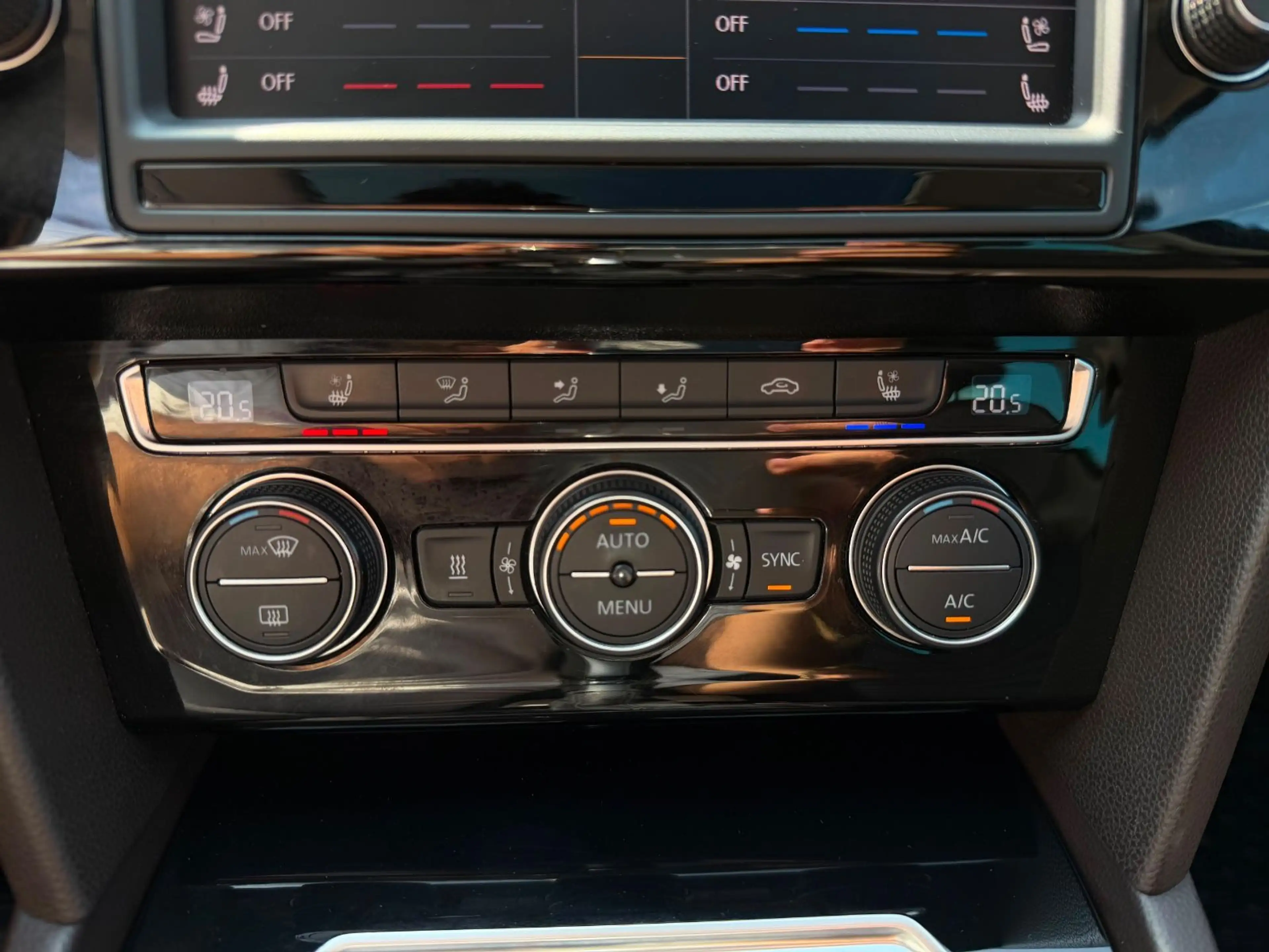 Volkswagen Passat Variant Highline BMT/Start-Stopp 4Motion — photo 11