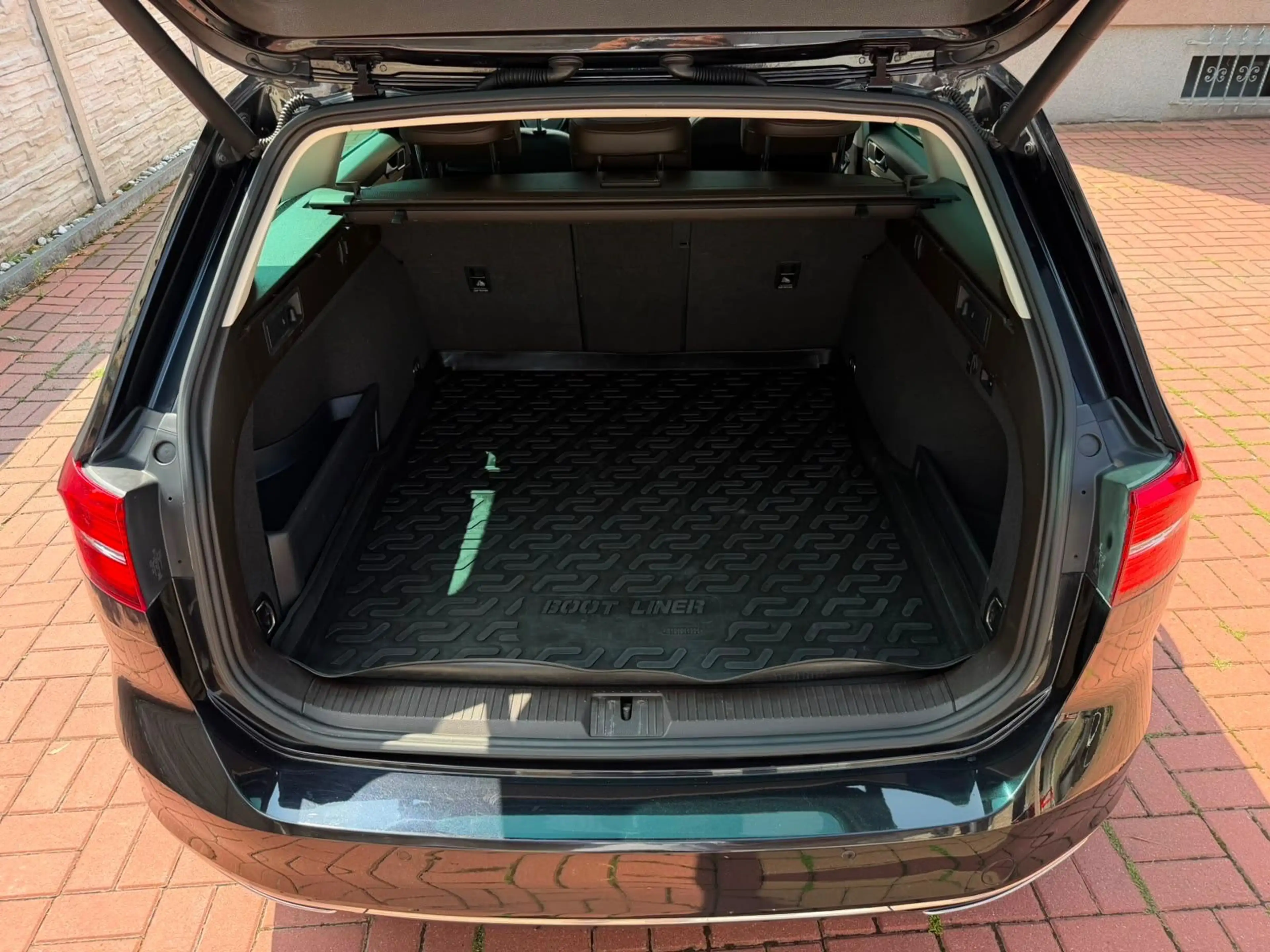 Volkswagen Passat Variant Highline BMT/Start-Stopp 4Motion — photo 7