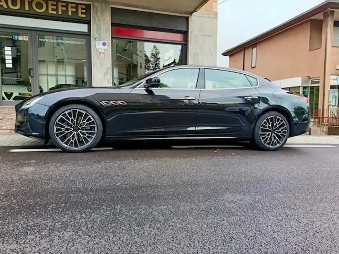 Maserati Quattroporte Quattroporte 3.0d V6 275cv AUTO, TAGLIANDATA Noir - 1