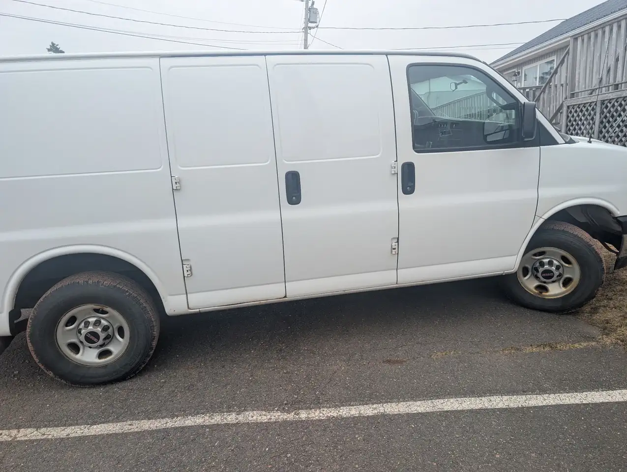 GMC Savana 2500 снимка GMC Savana 2500