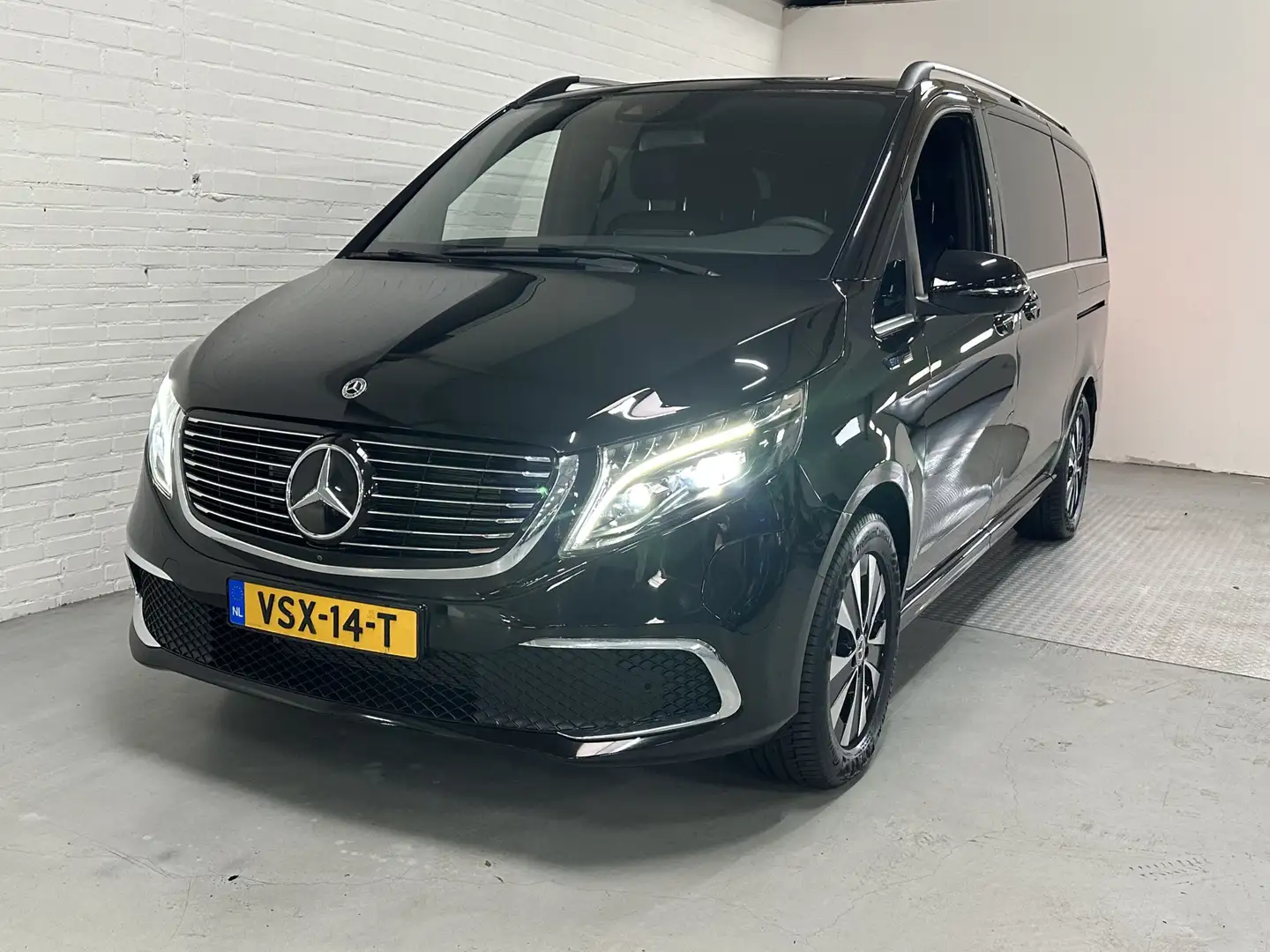 Mercedes-Benz EQV 300 L2 90kWh DC LEER /CRUISE / VOLE OPTIES Negro - 1